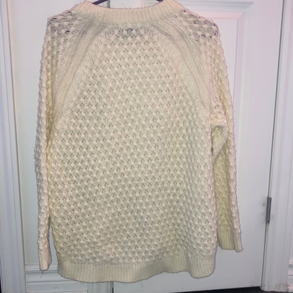 H&M Cream Sweater - Picture 8 of 10